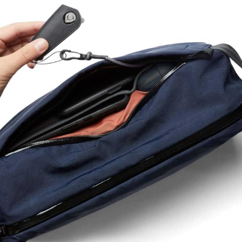 Bellroy Venture Sling 9L (large crossbody bag) - Picture 5 of 7